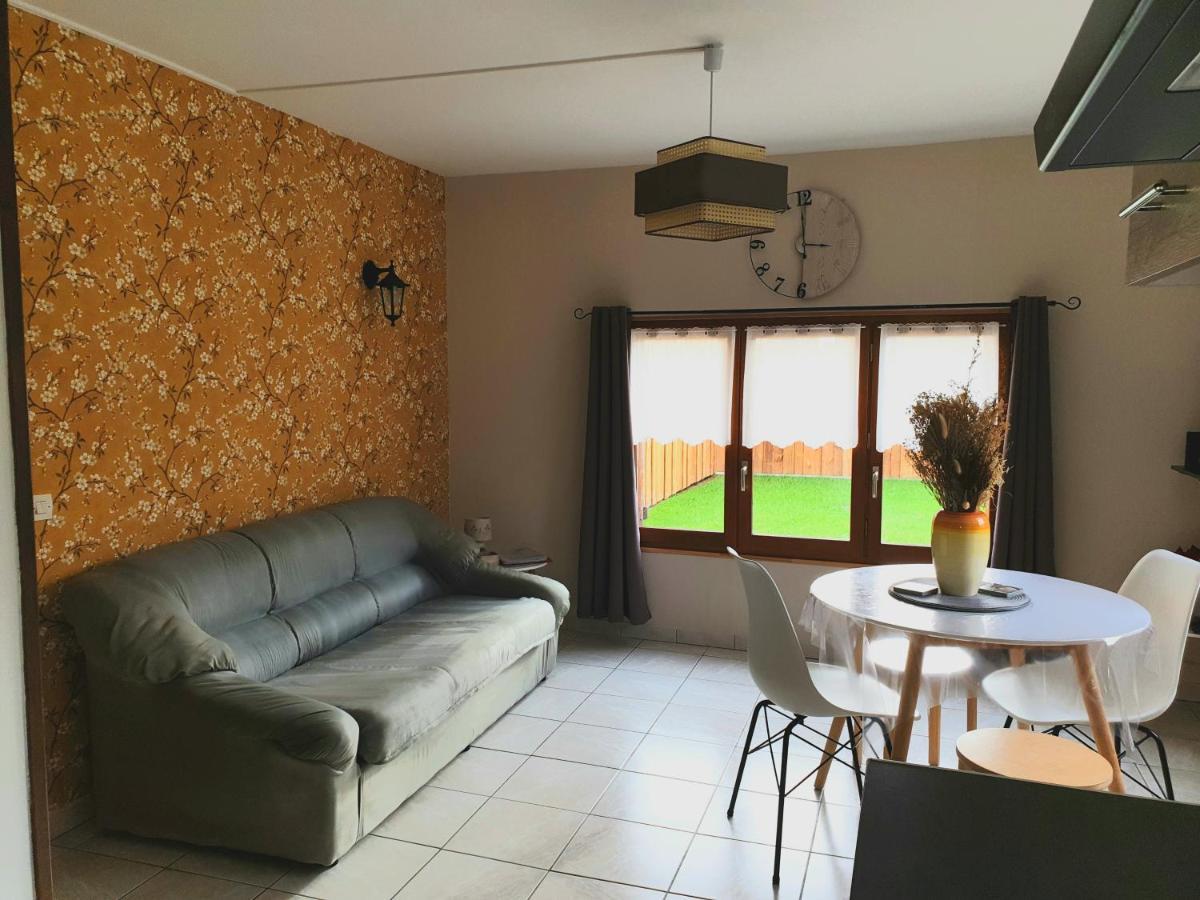 Revedelac Meuble Tout Confort Bremes Exteriör bild